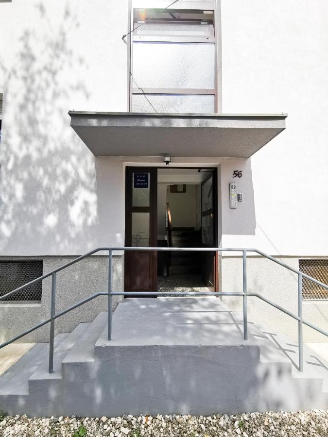 Sea Star Apartment Pula Exterior foto